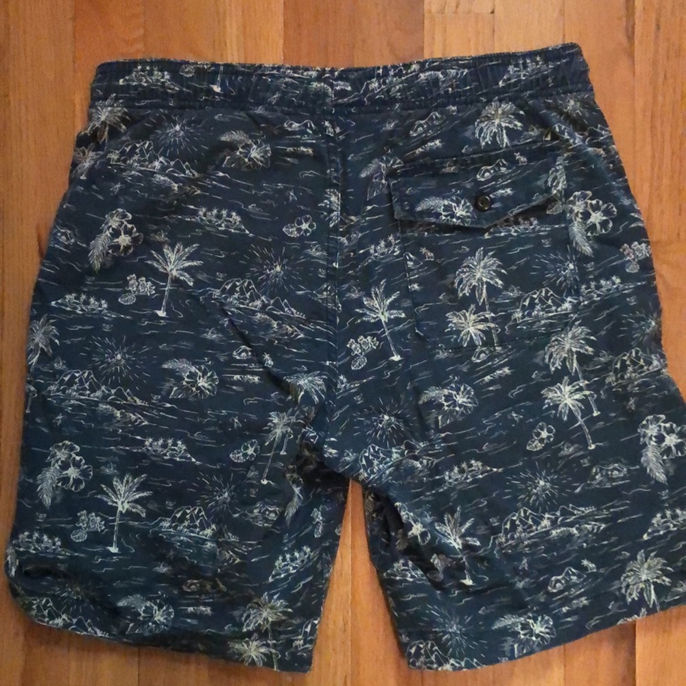 Men’s Gap Casual Shorts - Picture 4 of 5